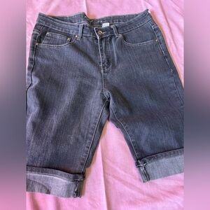 Touch  Me 14 Gray Medium Wash 5-Pocket Design Denim Capri Shorts Jeans